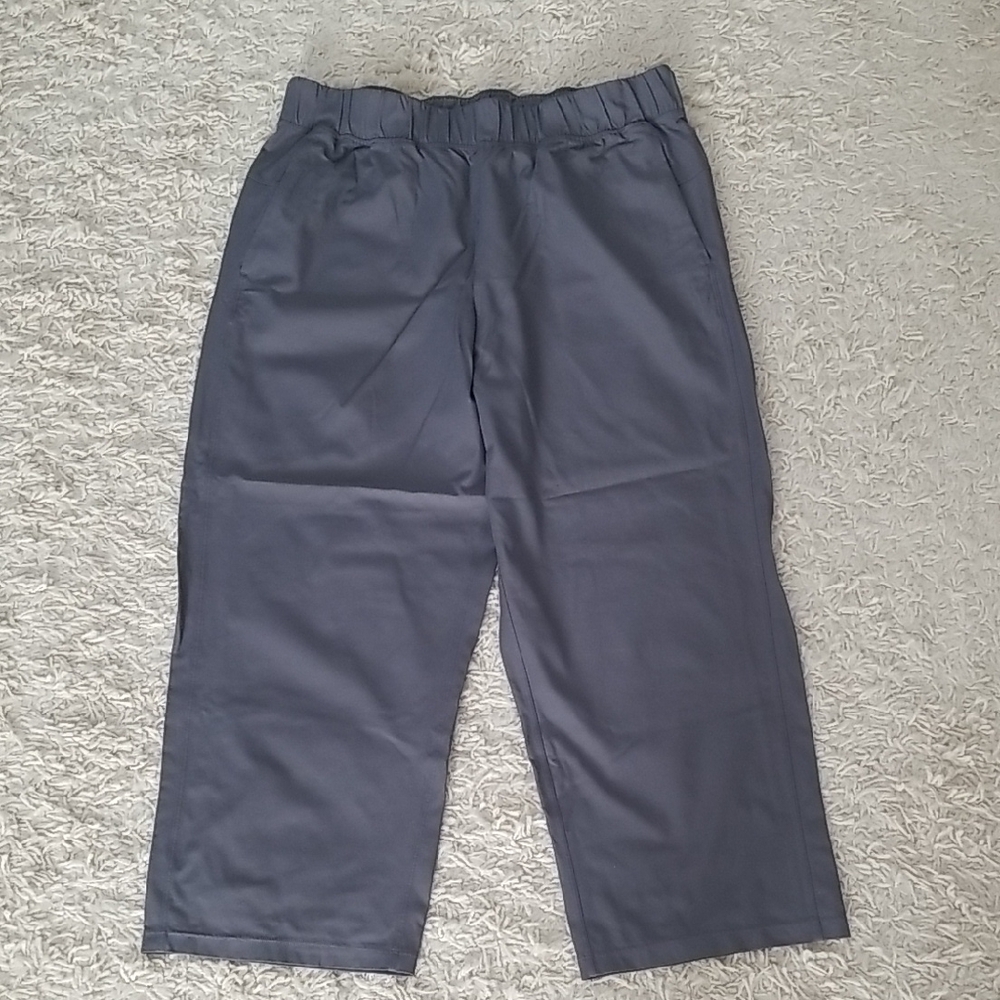 Lululemon Gray Capri Pull On Pants